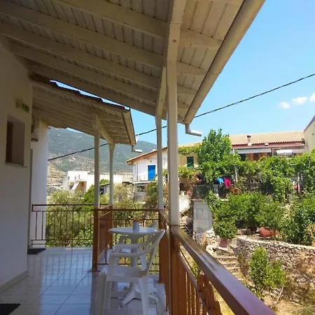 Kostas Ii Apartment *
